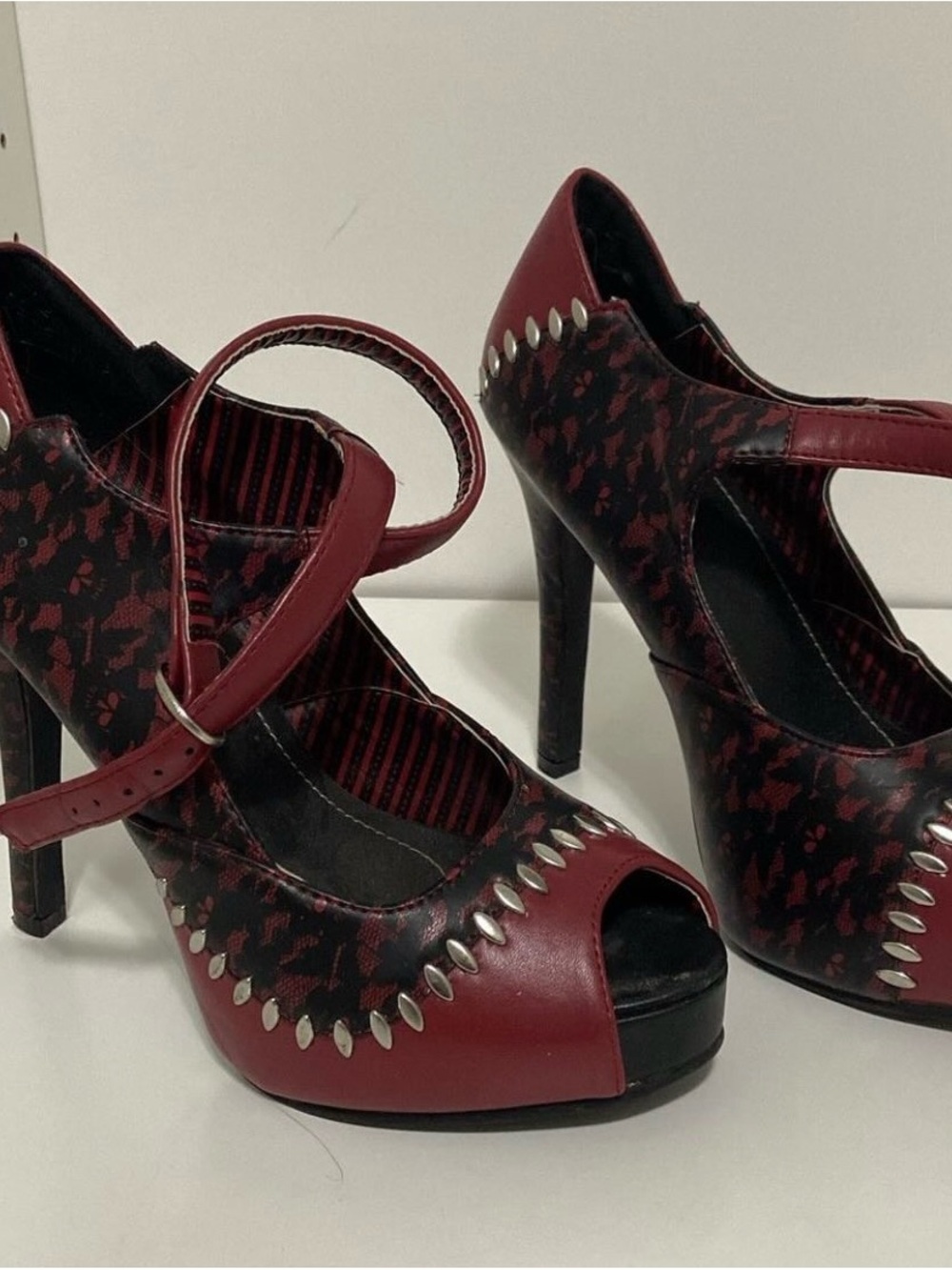 Women's Red and Black Studded Peep-Toe Heels